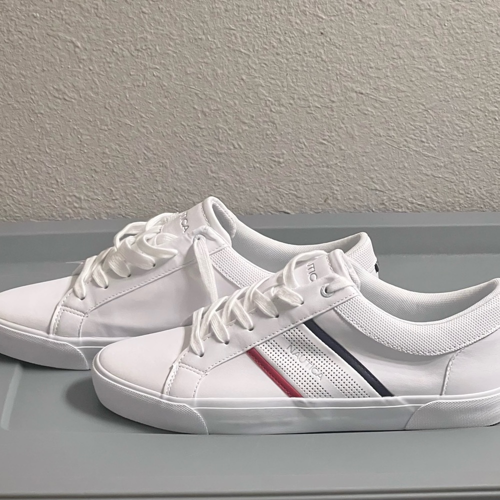 Brand New Men’s Authentic Sneakers